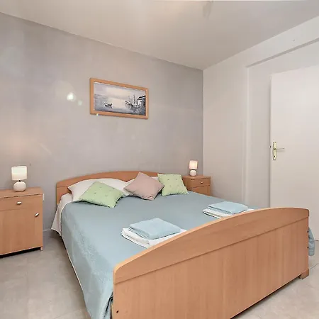 Danica 358 * Πόρετς