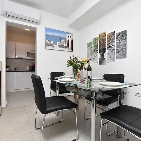 Danica 358 Apartamento